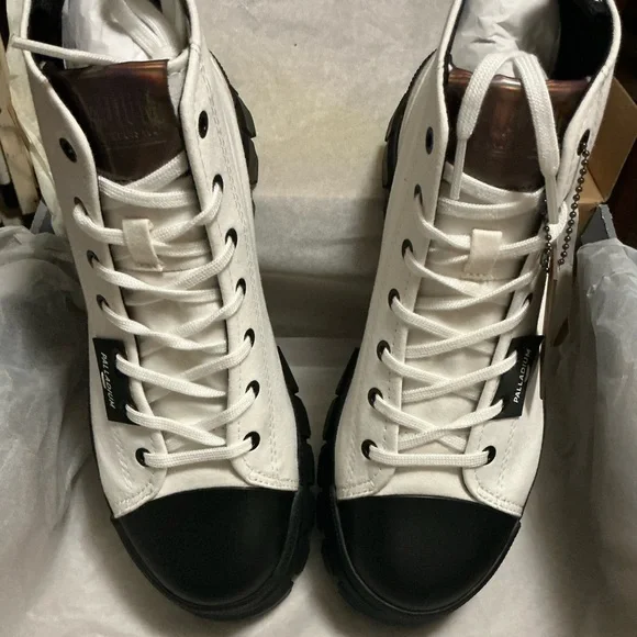 Palladium Revolt HI TX Hiking Boots New In Box - Picture 4 of 5